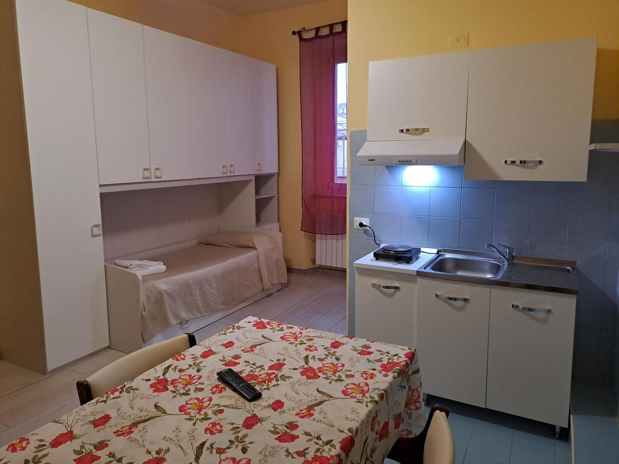 Giappone Inn Flat Λιβόρνο Εξωτερικό φωτογραφία